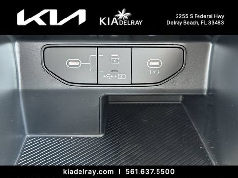 New 2026 Kia Sorento LX FWD image 21