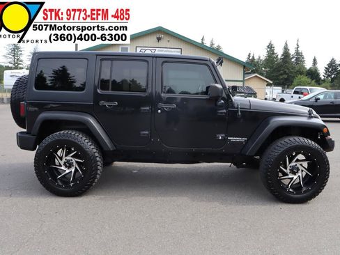 Used 2012 Jeep Wrangler Unlimited Sport AWD/4WD image 10