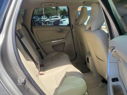 Used 2015 Volvo XC60 T5 Premier w/ Protection Package FWD image 22