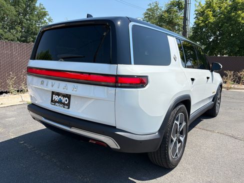 Used 2023 Rivian R1S Adventure AWD/4WD image 5