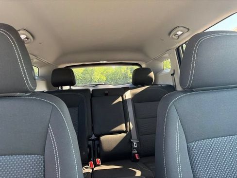 Used 2024 GMC Terrain SLE w/ Driver Convenience Package AWD/4WD image 40