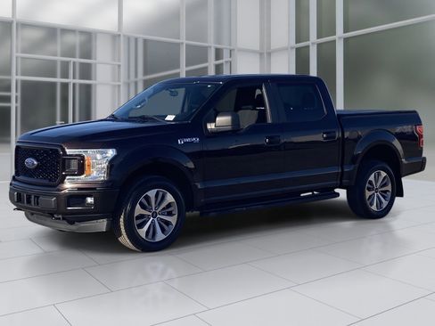 Used 2018 Ford F150 XL w/ Equipment Group 101A Mid image 2