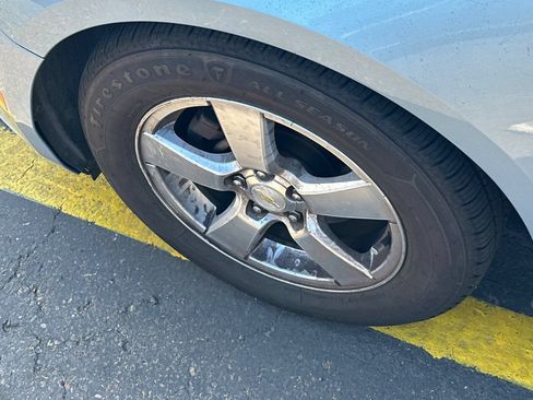 Used 2012 Chevrolet Cruze LT FWD image 3