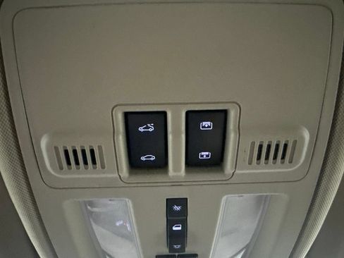 Used 2012 Cadillac SRX Performance AWD/4WD image 41
