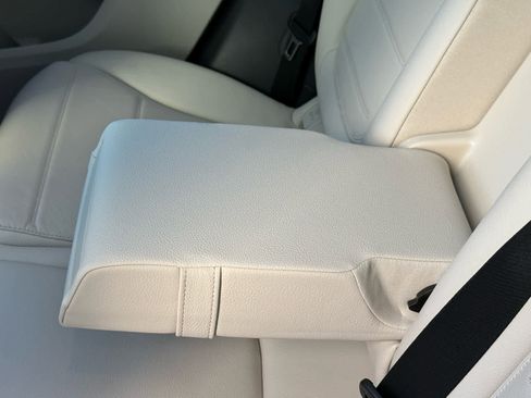 New 2026 Mercedes-Benz GLC 300 GLC 300 image 33