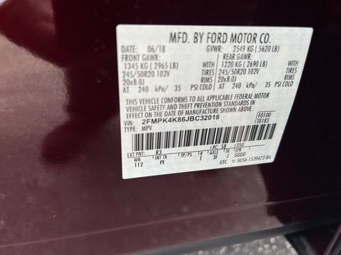 Used 2018 Ford Edge Titanium w/ Equipment Group 302A AWD/4WD image 36