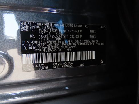 Used 2025 Toyota RAV4 XLE image 40