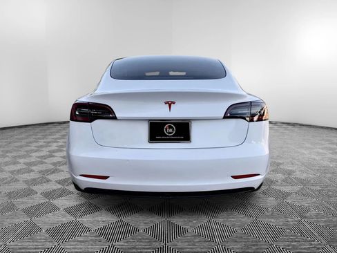 Used 2022 Tesla Model 3 Performance image 7