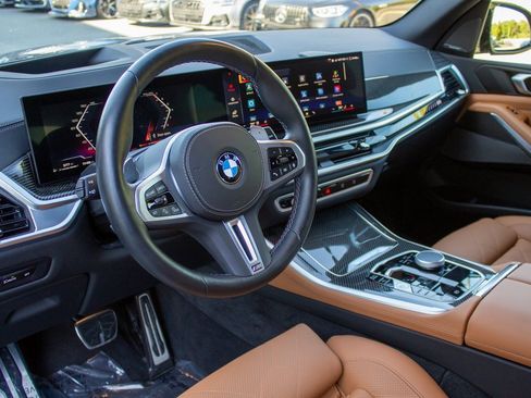 Used 2025 BMW X5 M60i w/ Climate Comfort Package image 11