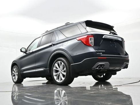 Used 2022 Ford Explorer Platinum w/ Equipment Group 601A AWD/4WD image 28