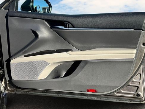 Used 2024 Toyota Camry LE image 19