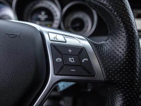 Used 2014 Mercedes-Benz C 300 Sport image 15