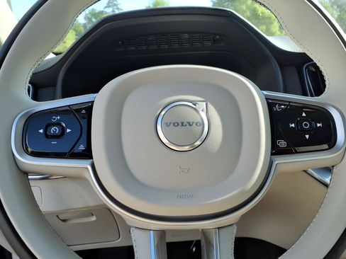 New 2026 Volvo XC90 T8 Ultra w/ Lounge Package AWD/4WD image 23