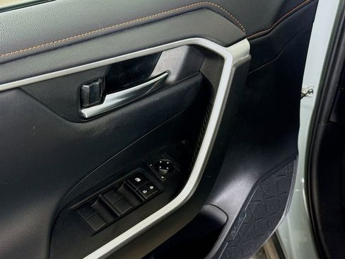 Used 2020 Toyota RAV4 Adventure image 17