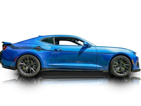 Used 2017 Chevrolet Camaro ZL1 w/ LPO, ZL1 Protection Package RWD image 2