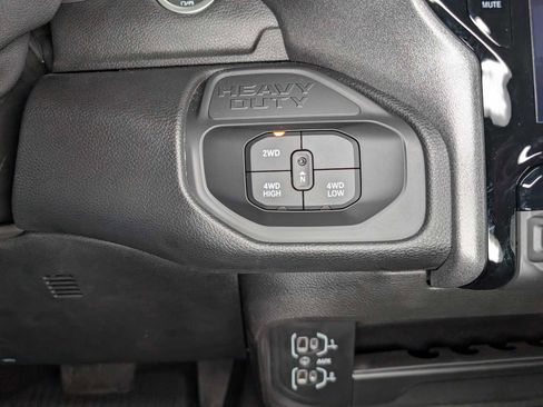 Used 2025 RAM 2500 Tradesman AWD/4WD image 34