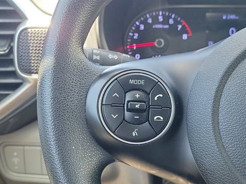 Used 2020 Kia Soul LX FWD image 18