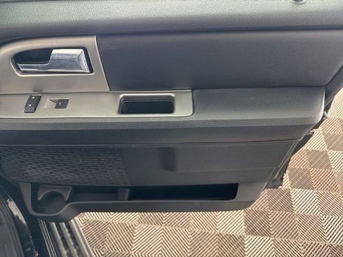 Used 2016 Ford Expedition XLT AWD/4WD image 21