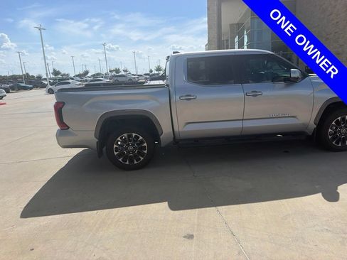 Used 2024 Toyota Tundra Limited AWD/4WD image 7