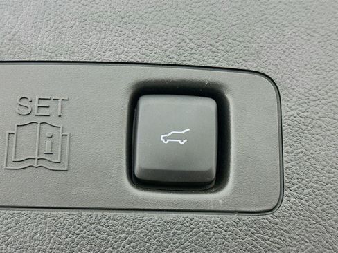 Used 2024 Lincoln Corsair Reserve w/ Equipment Group 201A image 31