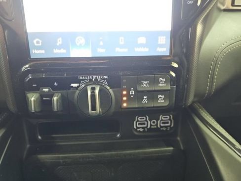 Used 2022 RAM 1500 Limited AWD/4WD image 26