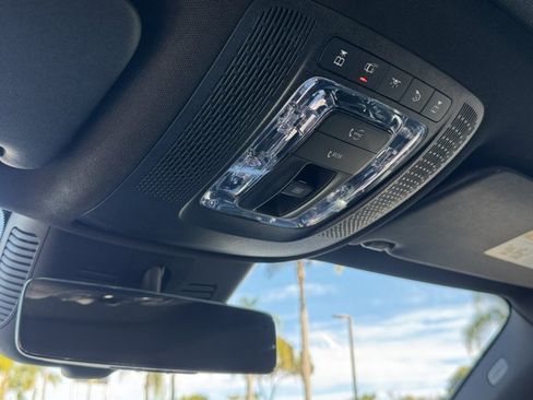Used 2024 Mercedes-Benz GLB 250 4MATIC image 23