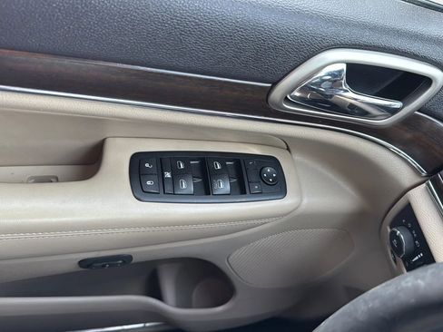Used 2014 Jeep Grand Cherokee Limited image 21