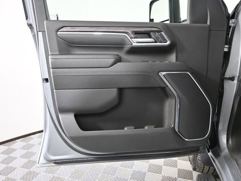 Used 2024 Chevrolet Silverado 3500 LTZ image 19