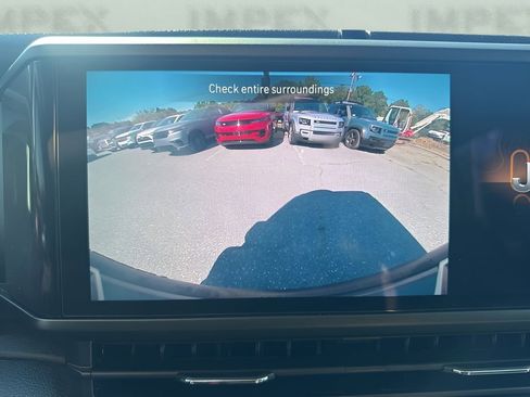 Used 2024 Jeep Wrangler Unlimited w/ Convenience Group image 18