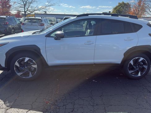 Certified 2025 Subaru Crosstrek 2.5i Limited w/ Crosstrek Mirror Package image 6