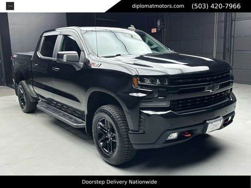 Used 2019 Chevrolet Silverado 1500 LT Trail Boss AWD/4WD image 9