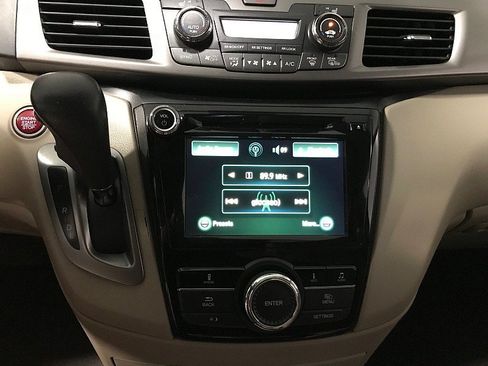 Used 2016 Honda Odyssey EX-L image 29