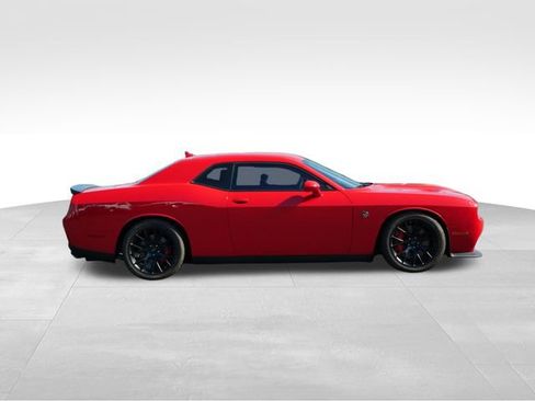Used 2015 Dodge Challenger SRT Hellcat image 10