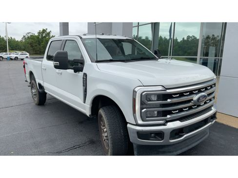 Used 2025 Ford F250 Lariat AWD/4WD image 1
