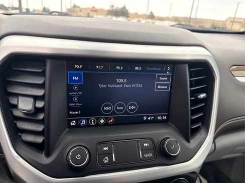 Used 2021 GMC Acadia SLE w/ Driver Convenience Package image 11