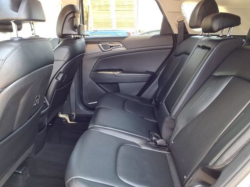 Certified 2024 Kia Sportage EX FWD image 8