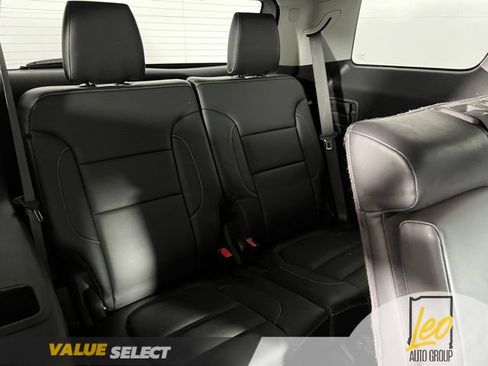Used 2017 GMC Acadia SLT FWD image 21