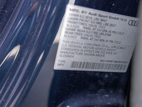 Used 2025 Audi RS Q8 performance image 55