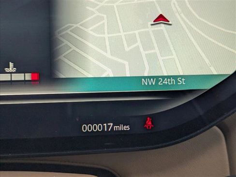 New 2026 Land Rover Range Rover Long Wheelbase SE AWD/4WD image 10