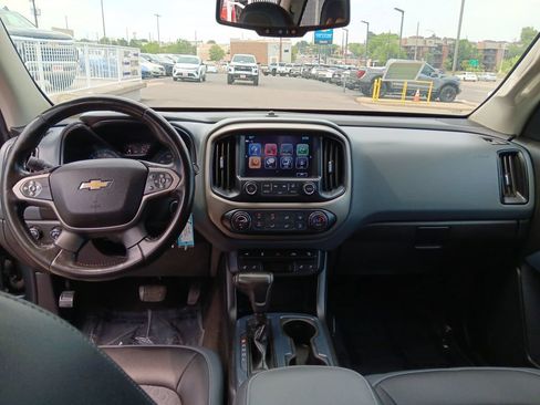 Used 2017 Chevrolet Colorado Z71 AWD/4WD image 12