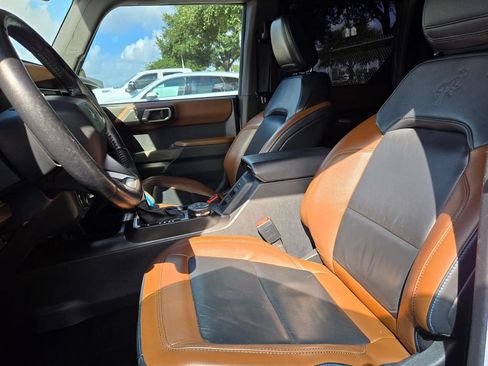 Used 2022 Ford Bronco Outer Banks AWD/4WD image 14