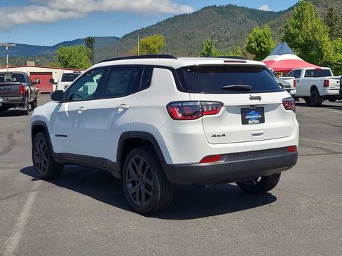 New 2026 Jeep Compass Latitude AWD/4WD image 12