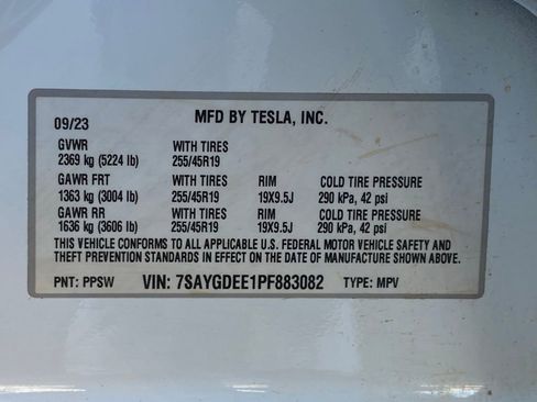 Used 2023 Tesla Model Y Long Range image 35