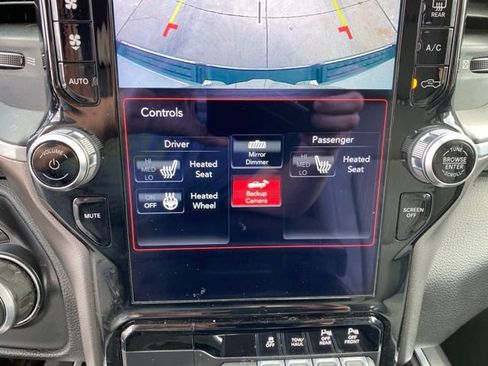 Used 2020 RAM 1500 Big Horn AWD/4WD image 25