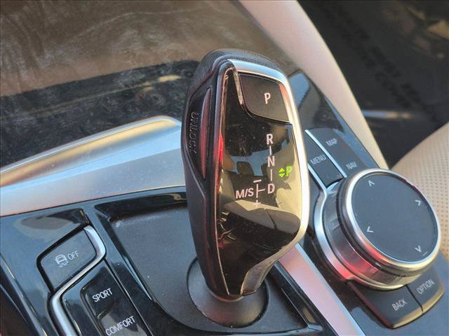 Used 2023 BMW 530i w/ Convenience Package RWD image 12