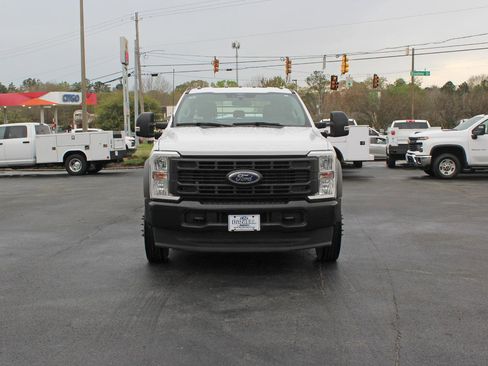 Used 2024 Ford F450 XL image 9