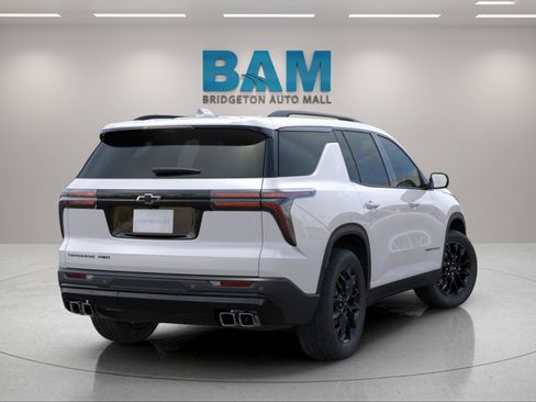 New 2025 Chevrolet Traverse LT w/ Midnight/Sport Edition image 7