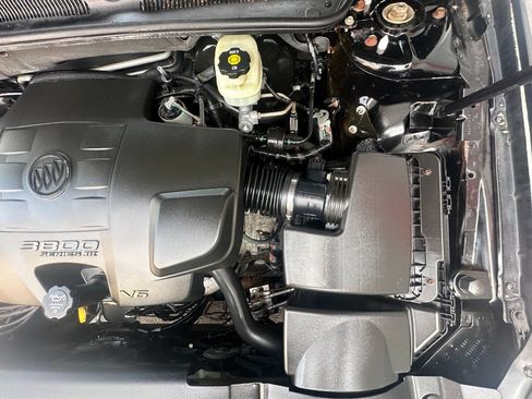 Used 2007 Buick Lucerne CXL image 27