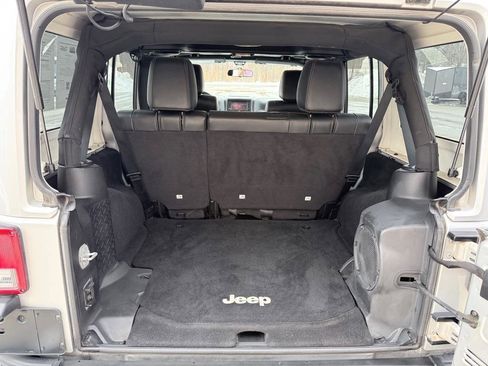 Used 2012 Jeep Wrangler Unlimited Rubicon w/ Dual Top Group image 16