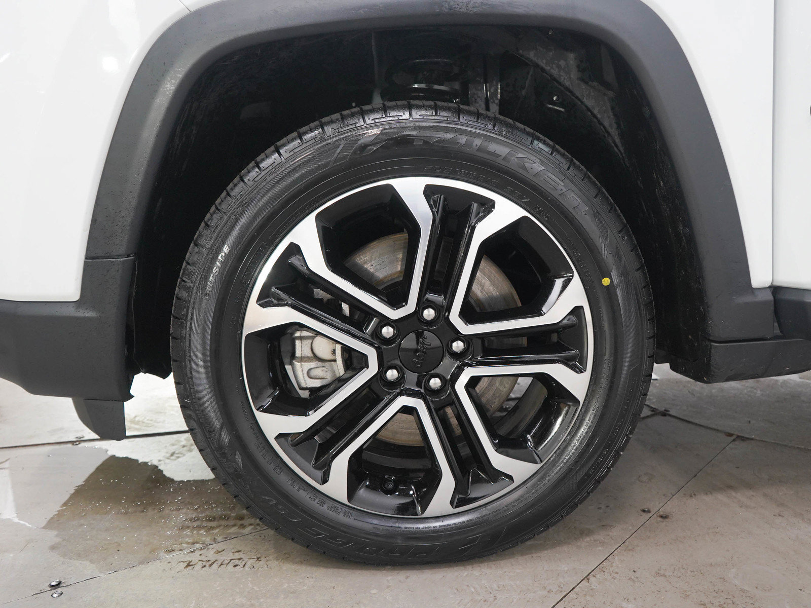 Used 2023 Jeep Compass Limited AWD/4WD image 28